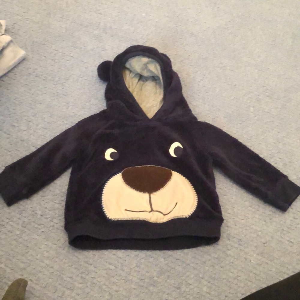 Bear sweatshirt size 6months! Adorable!